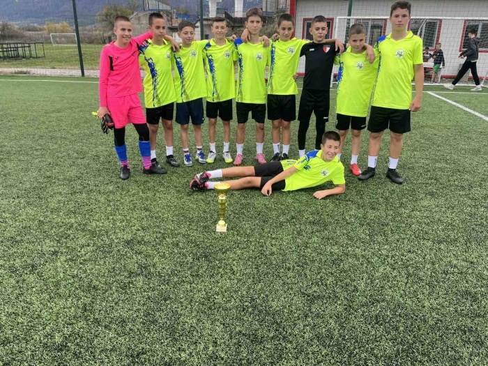 ОУ „Св. св. Кирил и Методий“ – Дупница спечели ученическите игри по футбол