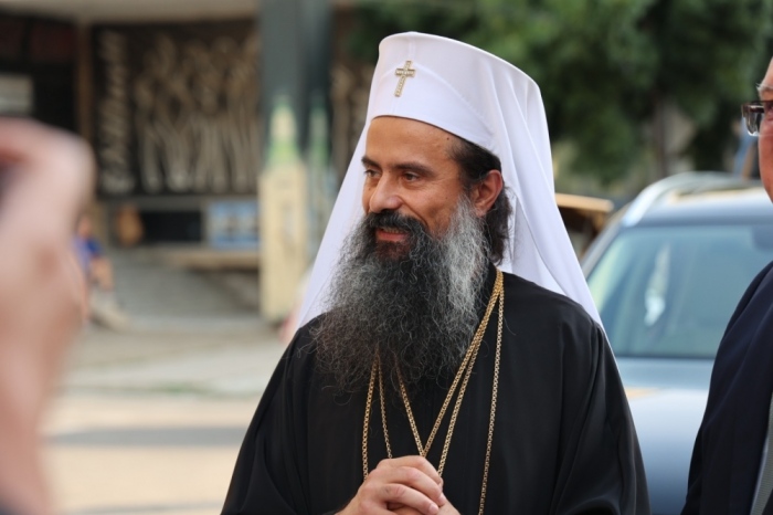 Патриарх Даниил оглавява служба в храма „Св. Георги“ в Самораново! Маха над 100-годишно проклятие над селото  след  убийство на свещеник