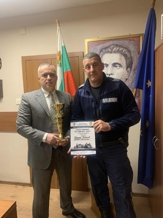 Началникът на ОДМВР–Кюстендил поздрави най-добрия полицай моторист Георги Соколов: Пример сте за колегите