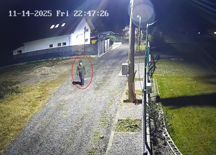 Долна Диканя настръхна от набези!Маскирани апаши вършеят по къщи и дворове, издирват ги по записи от охранителни камери