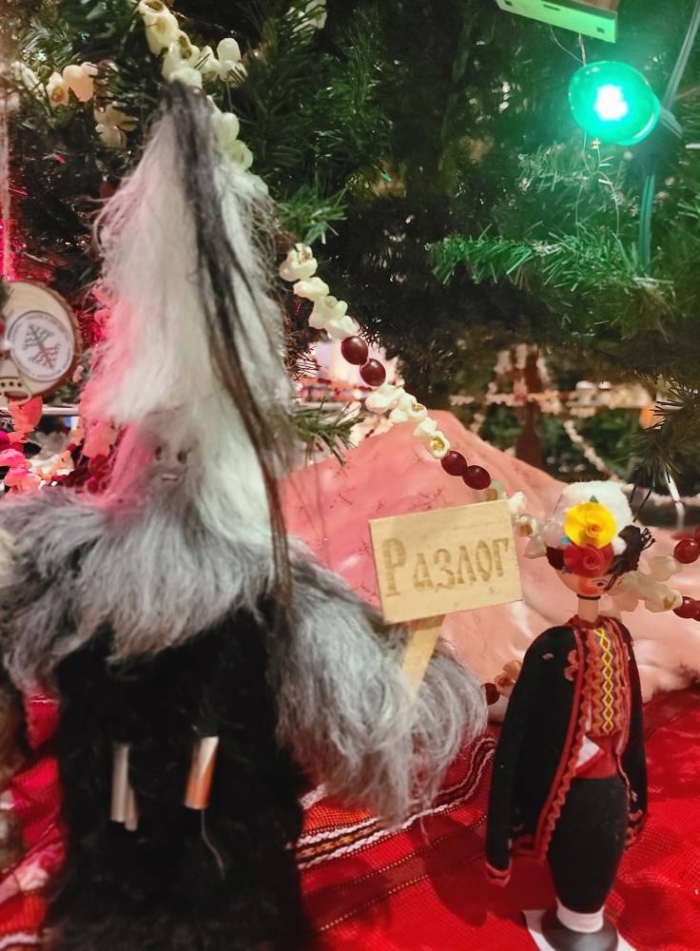 Традиция и гордост: Разложкият чауш стигна до международна изложба в Чикаго