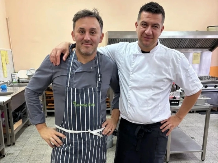 26 години по-късно кюстендилски ресторантьори се върнаха в своята гимназия, предават опит на младите шеф готвачи