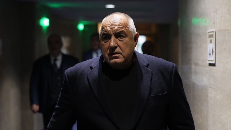 Управляващите оттеглят бюджета, обяви Борисов