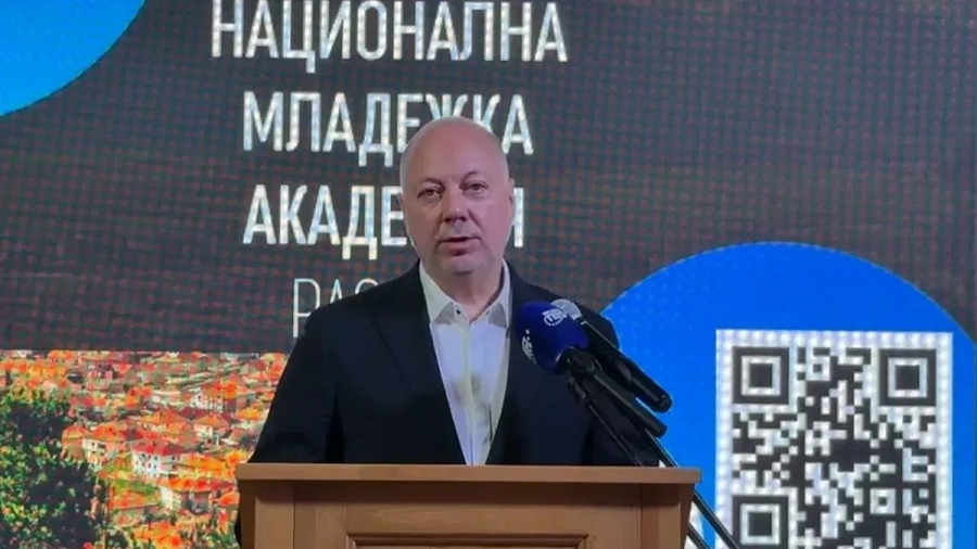 Премиерът увери: Положението в Благоевградско с наводненията е овладяно 