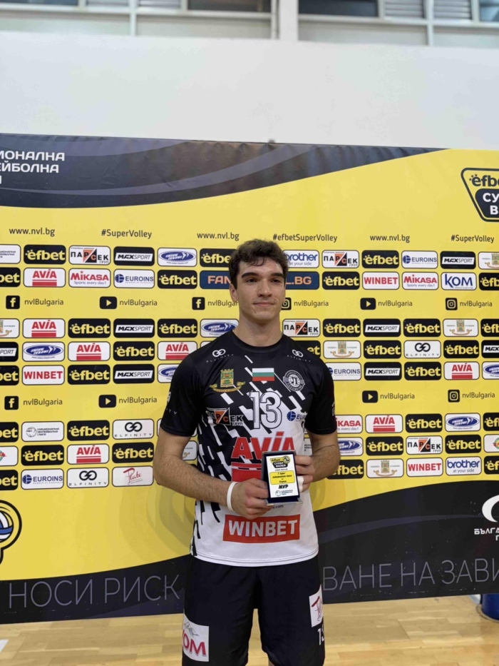 Локомотив Авиа оглави волейболната Суперлига с победа срещу Пирин