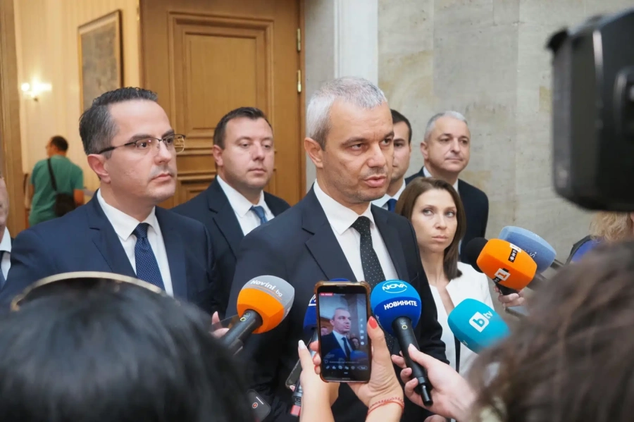 „Възраждане“ настоява референдумът за лева да стане първа точка в дневния ред на парламента