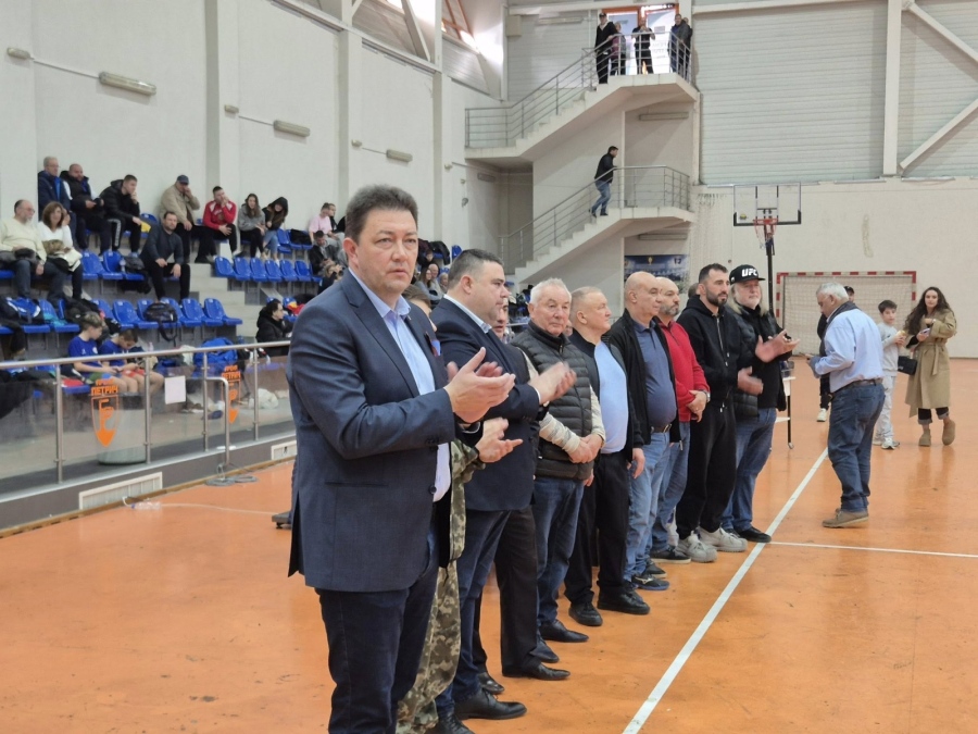 Кметът Димитър Бръчков откри XI Международен турнир по свободна борба