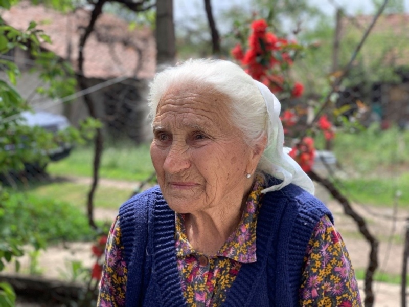  „Миг човечност“ раздава 1400 хранителни пакета на възрастни в 30 села около Кюстендил