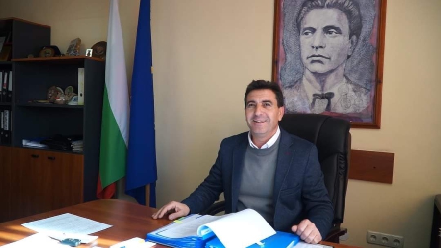 Община Гърмен спечели проект за фотоволтаици и електромобил за социалните услуги