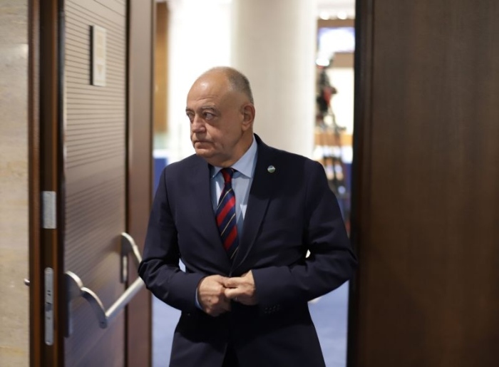 Атанасов: Властта е делигитимирана, влакът тръгна