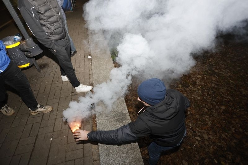 Четирима от задържаните вандали на протеста на 1 декември остават в ареста