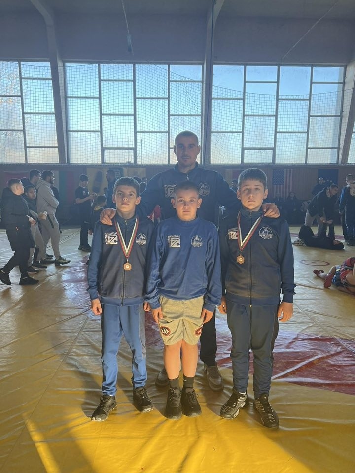 Борци на „Рилски спортист“ с две трети места