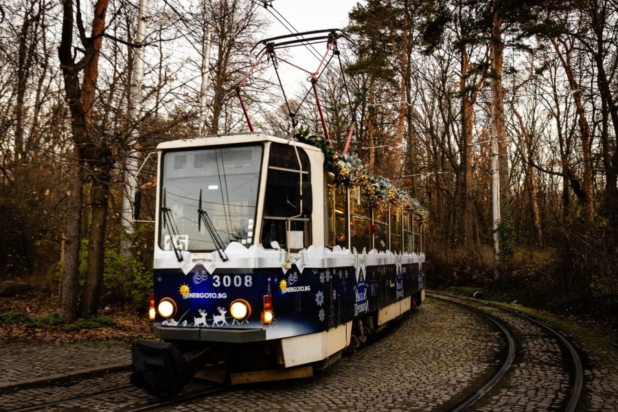 Електрохолд, Евроинс и Dongfeng допринасят за празничното настроение в столицата