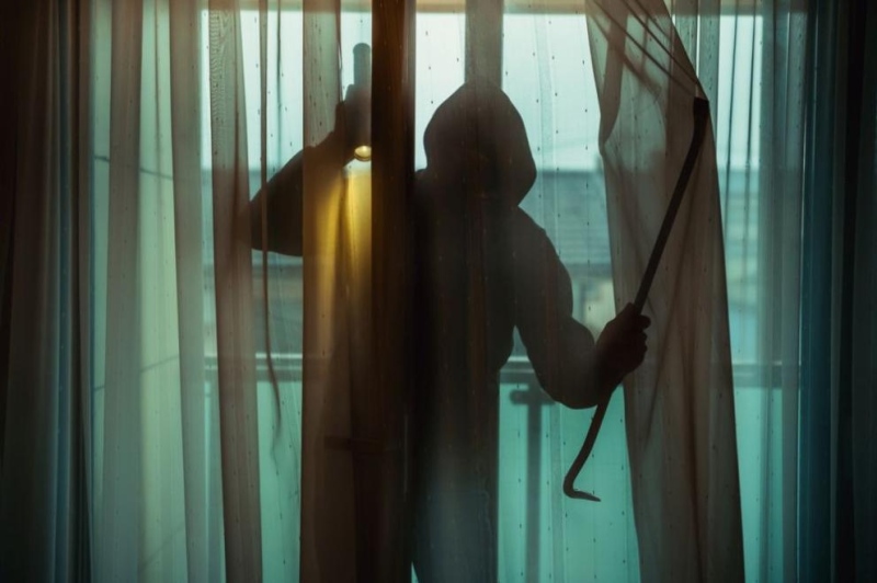 Четирима на съд за  кражба на куфар с пари и злато от Банско! Плячкосаното имане пристигнало на платформа в Яхиново