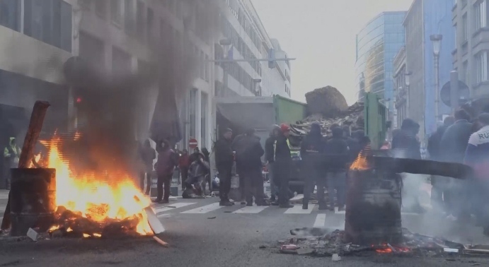 Български фермери - част от многохиляден протест в Брюксел 