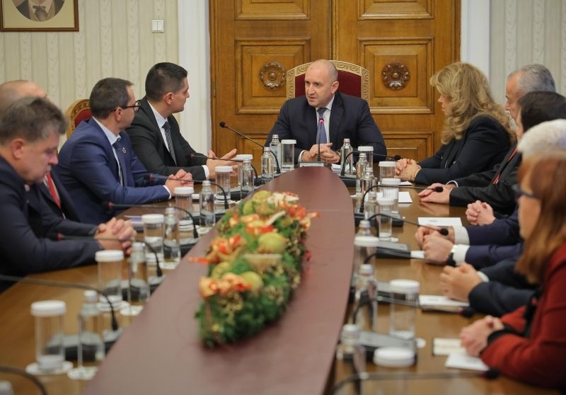Консултациите при президента приключват с \'\'Величие\'\' утре