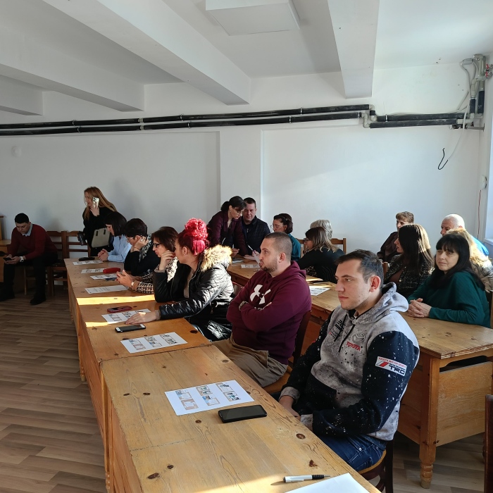 Предсрочно обновиха ОУ ,, Никола Вапцаров‘‘ в Бобов дол