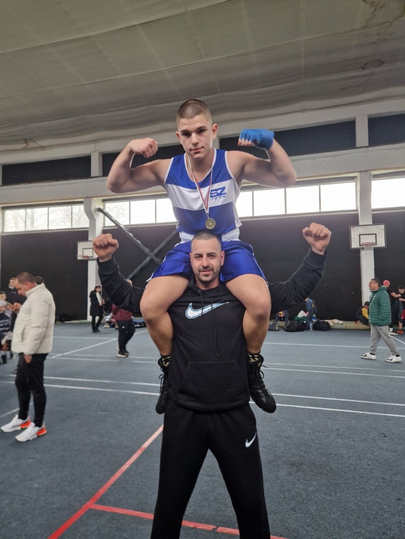 Боксов клуб „Разлог“ вече е член на Българската федерация по бокс, гордее се с първи победители