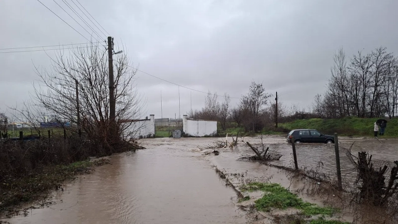 Заради скъсана дига и наводнение - обявиха частично бедствено положение в село Големеново