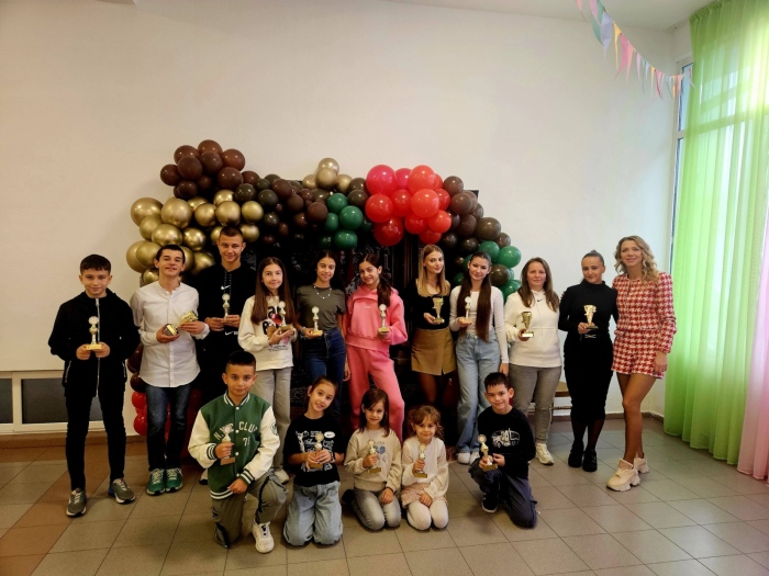 СК „Звездите“ отпразнува успешна година с коледен банкет и 123 медала в Петрич