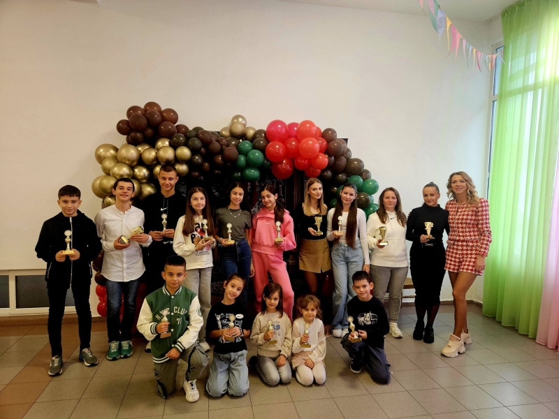 СК „Звездите“ отпразнува успешна година с коледен банкет и 123 медала в Петрич