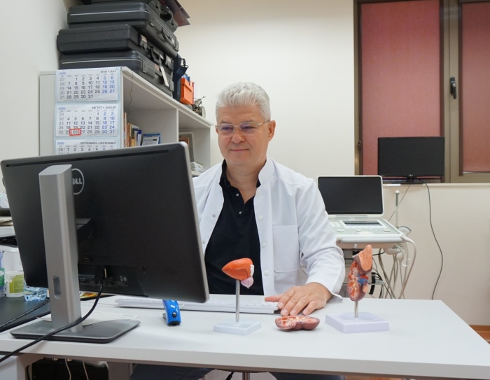 Прегледите при уролога доц. д-р Цветин Генадиев в МБАЛ – Кюстендил вече са с направление по Здравна каса