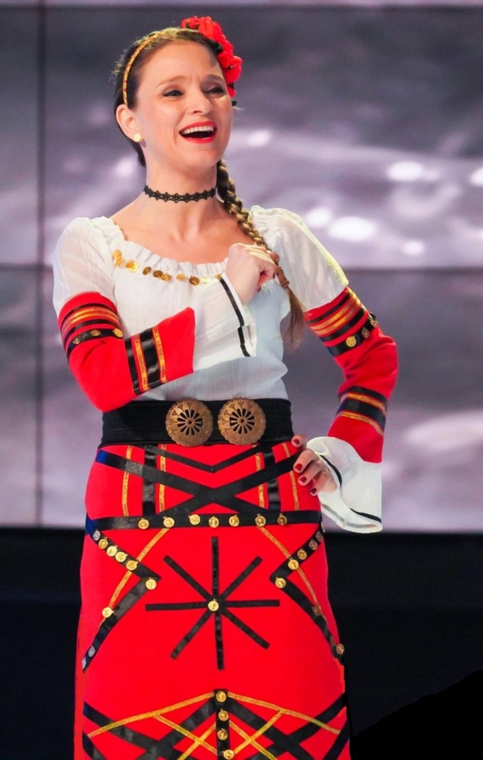 Новогодишна нощ с музика и празнично настроение в Долна баня