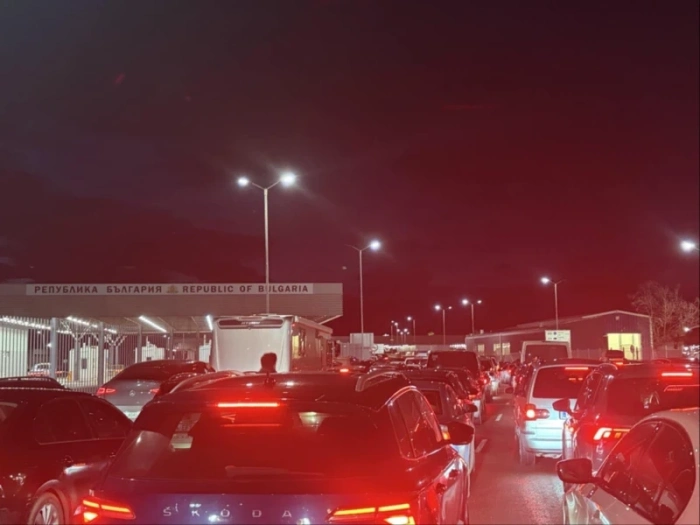 Колони от автомобили на границата с Турция, изчакването е над 2 часа