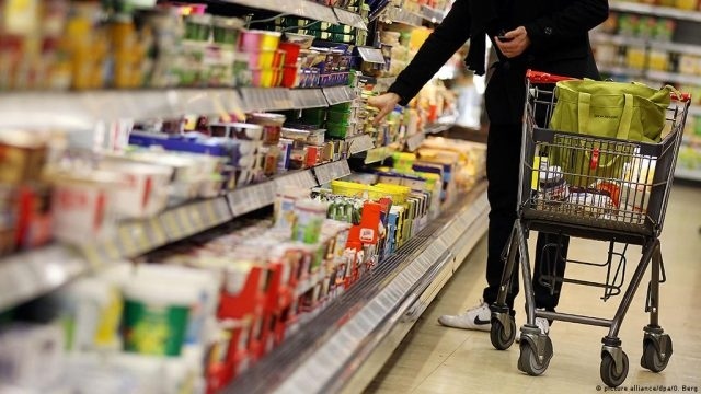 Повишават се цените на основни хранителни продукти
