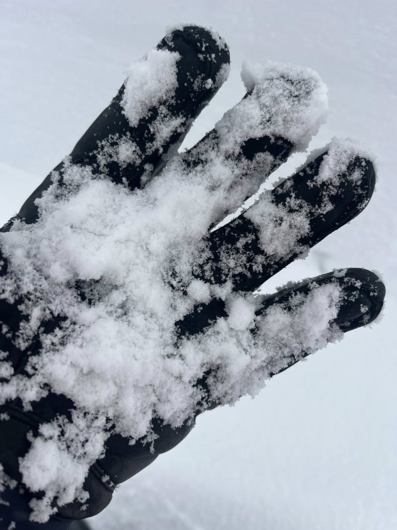 Усложнена остава обстановката в Пирин заради вятър, валежи и нестабилна снежна покривка