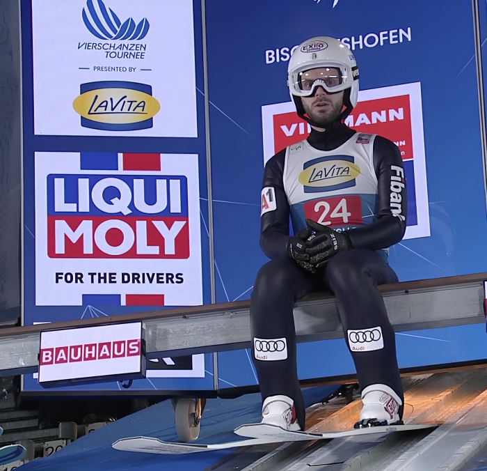 Самоковската звезда в ски скоковете с исторически рекорд в „Четирите шанци”