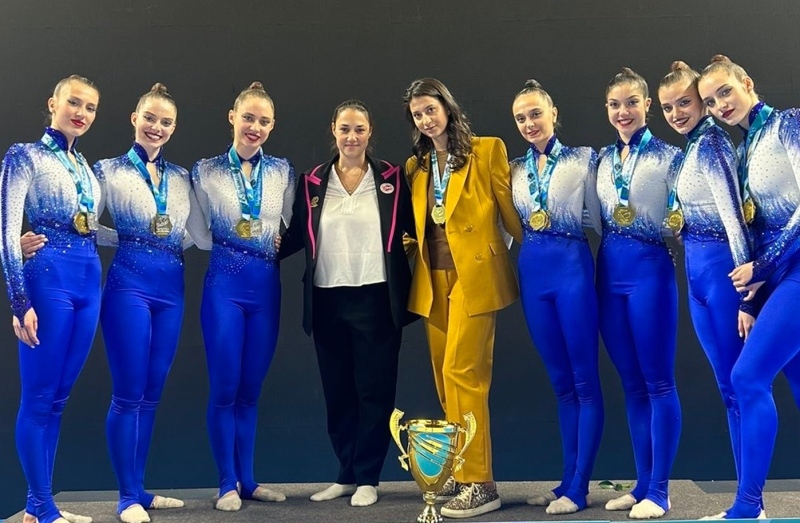 Наградиха световните шампионки по естетическа гимнастика след триумфа в Самоков