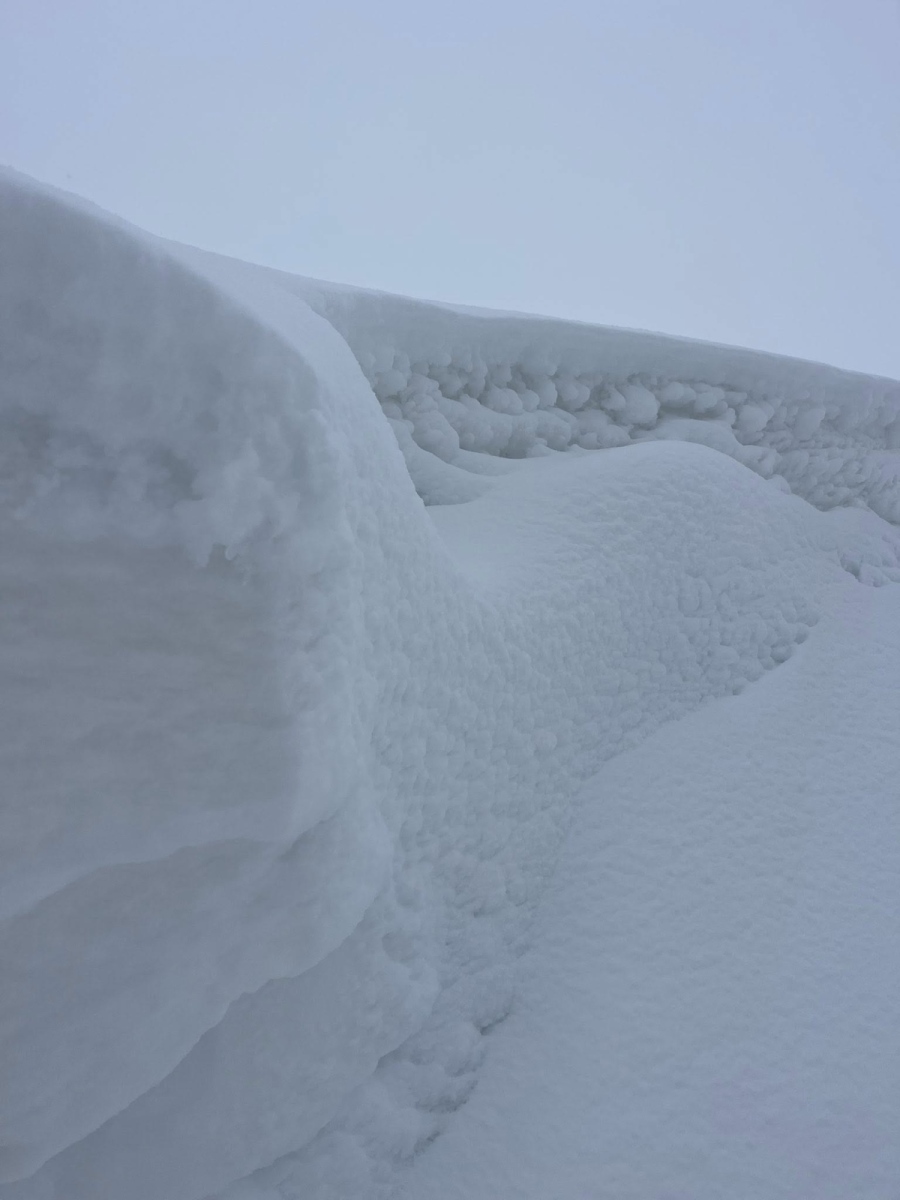 Неблагоприятни условия! Опасност от лавини и мокър сняг затрудняват преходите в Пирин