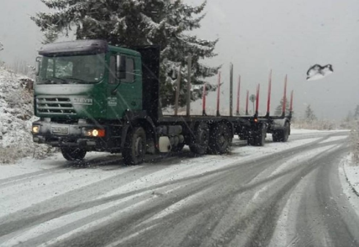 Удължиха ограничението за движение на тежкотоварни автомобили през прохода Превала