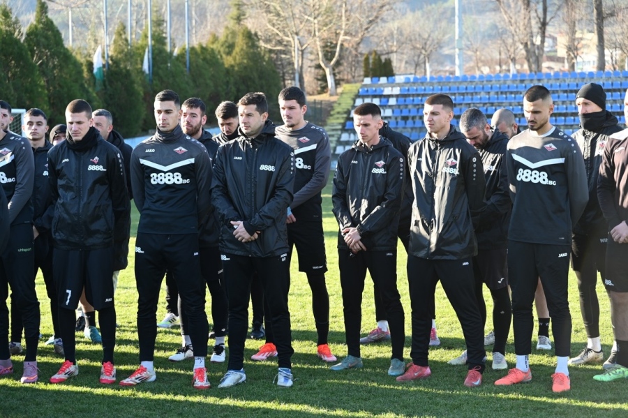 Септември Симитли привлече Мартин Гръчки от Люксембург и го представи на старта на подготовката