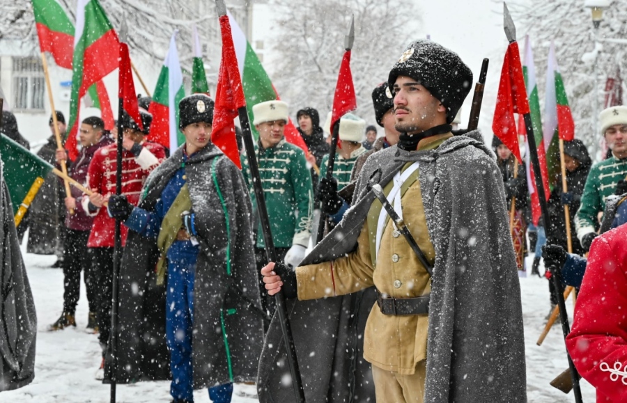 Дупница пропусна честването на Освобождението: Избраната от Общината фирма оператор не сколасала за датата (Обновено)