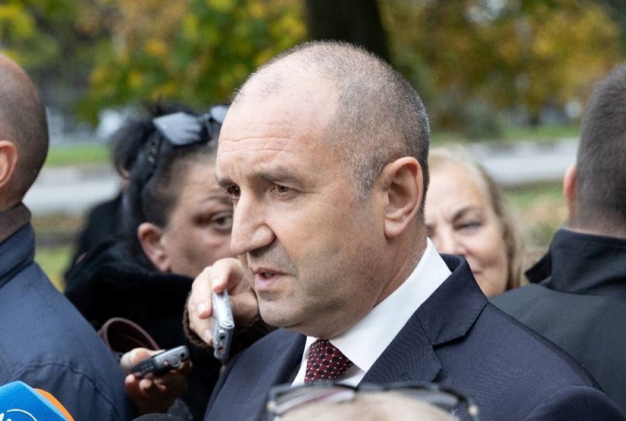 Отзвук при братята македонци: Бугарскиот претседател Радев поднесе оставка