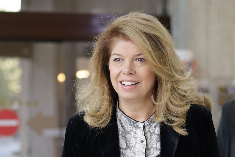 Илияна Йотова - от телевизионния екран до \