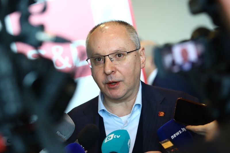 Станишев: Касапница на конгреса ще отслаби БСП