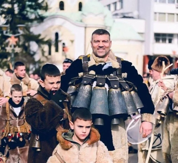 Шампионът по бокс Тервел Пулев и неговото семейство -част от групата на Богданов дол на „Сурва”