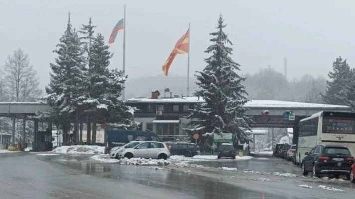 Блокада по западната ни граница: Северна Македония затваря  за товарни автомобили  през „Деве баир“и „Делчево“