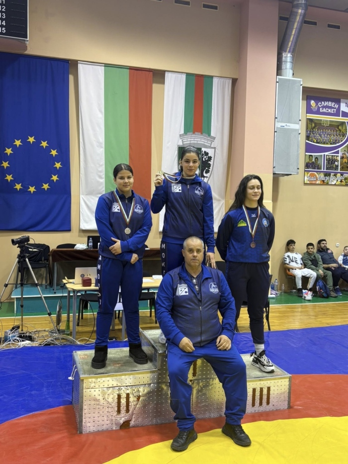 Наталия Тасева е държавна шампионка по борба, „Рилски спортист“ - Самоков с нови отличия