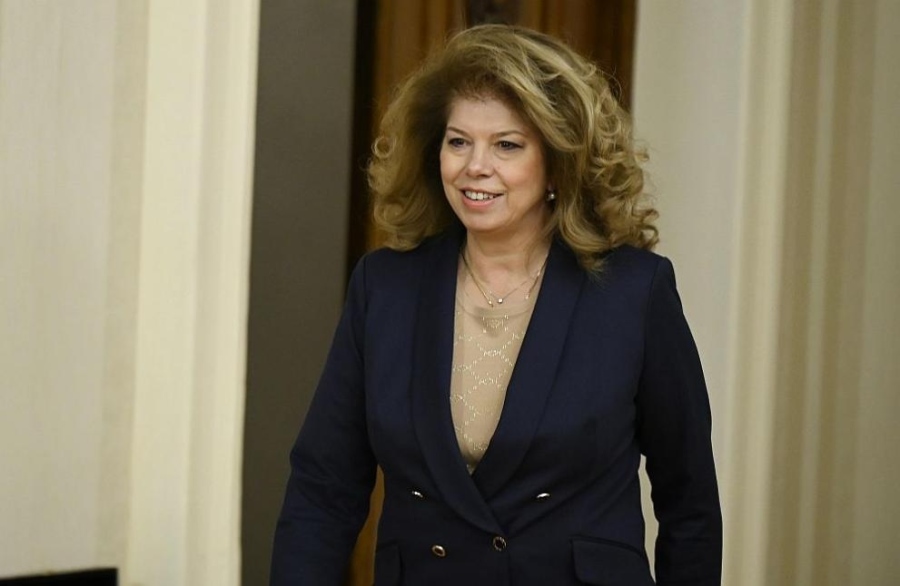 Президентът Йотова стартира разговорите за служебен премиер