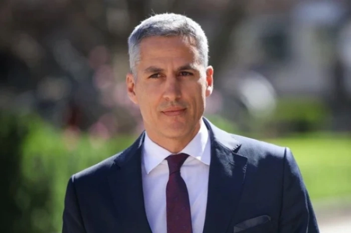 Спрягат Андрей Гюров за нов служебен премиер