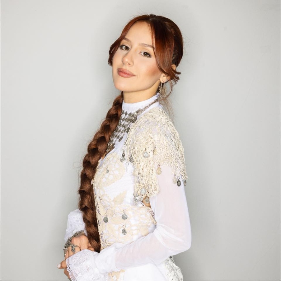 Кюстендил стиска палци за  MONA