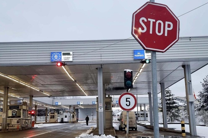 Преустановен е протестът на тежкотоварните превозвачи на всички  граници