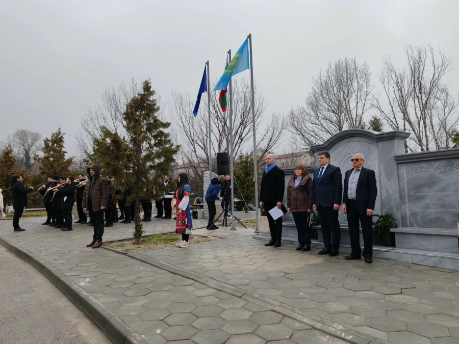 Нов паметник-чешма в памет на бежанците от Егейска Македония откриха в Илинденци
