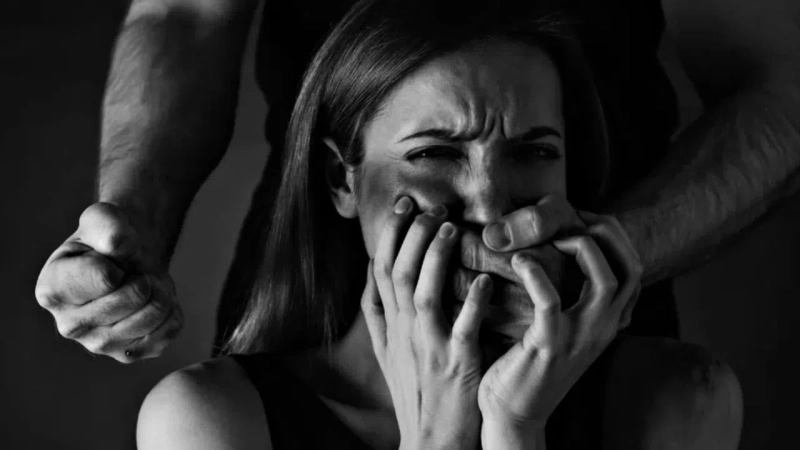 Мъж се закани за убие съпругата си в Перник