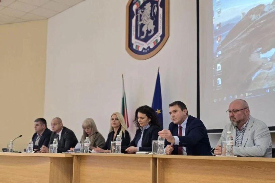 До момента са образувани две досъдебни производства по случая \