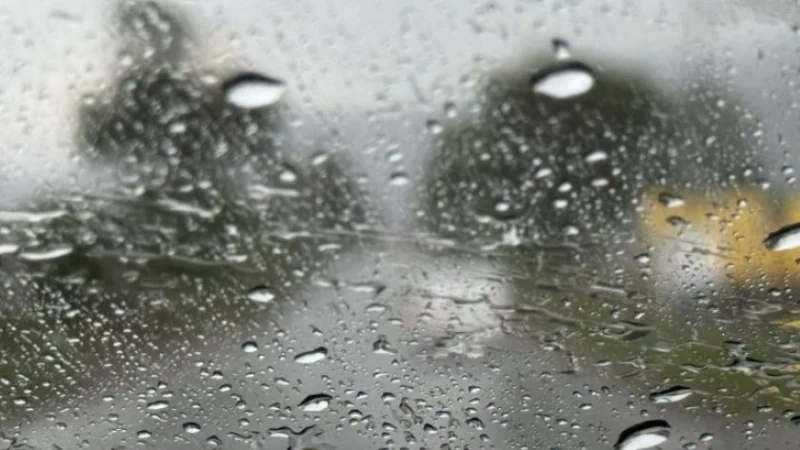 Времето днес: Облачно и дъждовно на места в страната